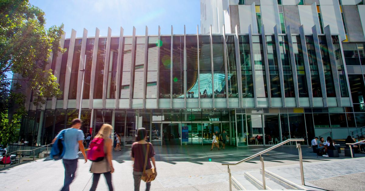 đại học công nghệ auckland tại new zealand