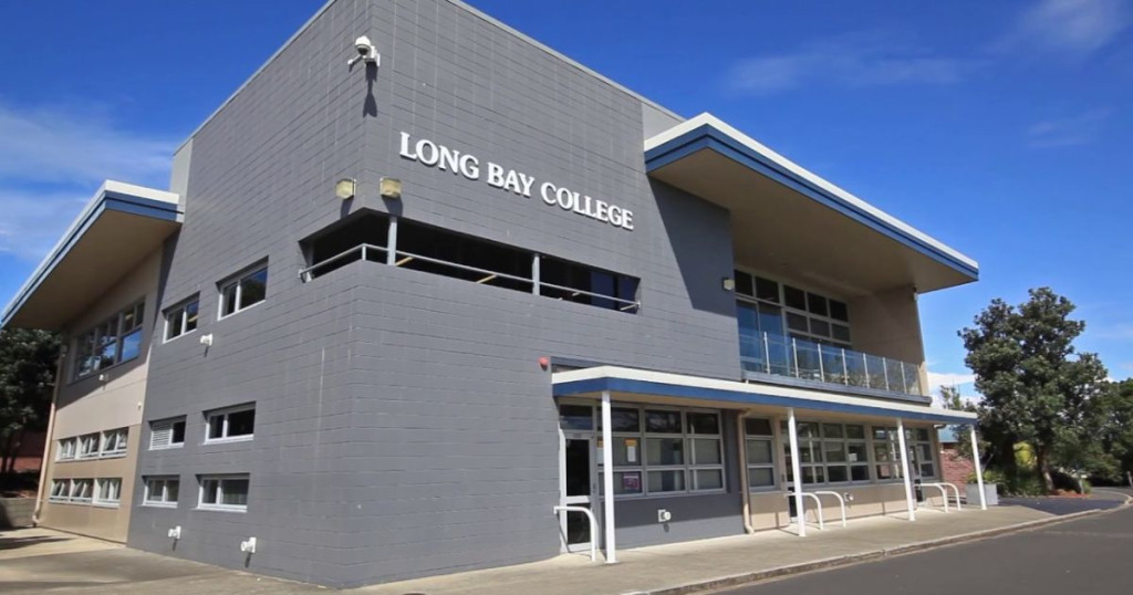 Long Bay College